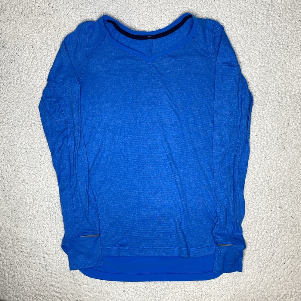 Lululemon Blue Lightweight Long Sleeve V-Neck Athletic Shirt: Size Medium